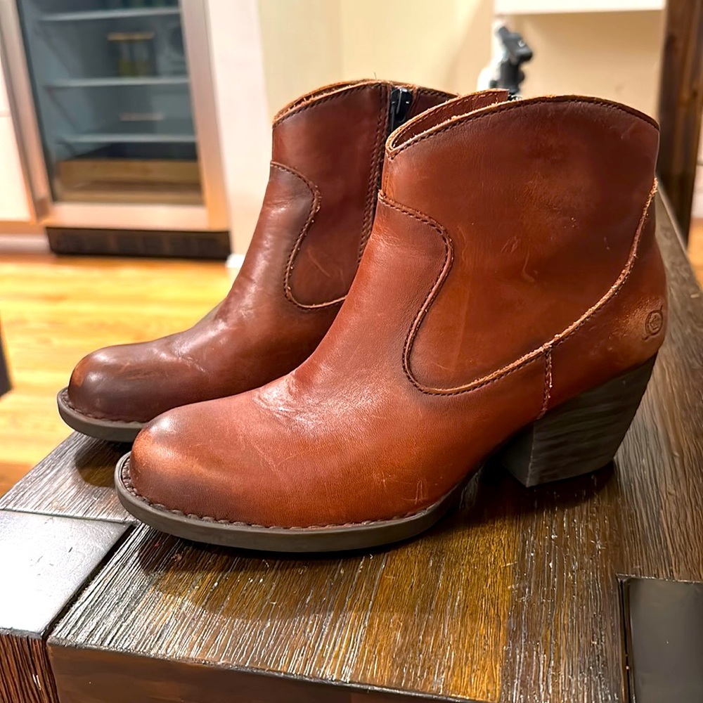 Born ankle boots